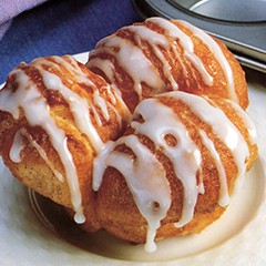 https://bridgford-bread-staging.idea-web-hosting.com/wp-content/uploads/2015/07/Cinnamon-Cloverleaf-Rolls-240x240.jpg