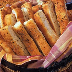 https://bridgford-bread-staging.idea-web-hosting.com/wp-content/uploads/2015/07/Parmesan-Garlic-Sticks-240x240.jpg