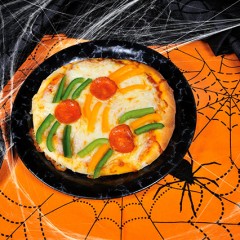 https://bridgford-bread-staging.idea-web-hosting.com/wp-content/uploads/2015/07/Spooky-Spider-Pizzas-240x240.jpg