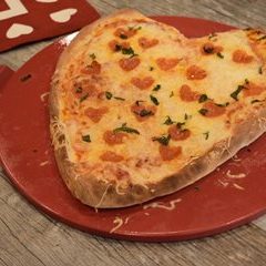 https://bridgford-bread-staging.idea-web-hosting.com/wp-content/uploads/2018/02/valentine-heart-pizza-web-240x240.jpg