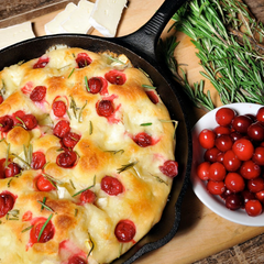 https://bridgford-bread-staging.idea-web-hosting.com/wp-content/uploads/2021/12/cranberry-focaccia-240x240.png