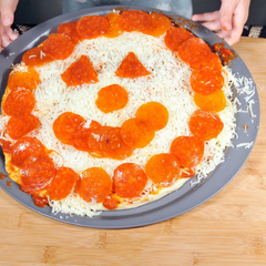 https://bridgford-bread-staging.idea-web-hosting.com/wp-content/uploads/2022/09/jack-o-lantern-pizza-240x240.png